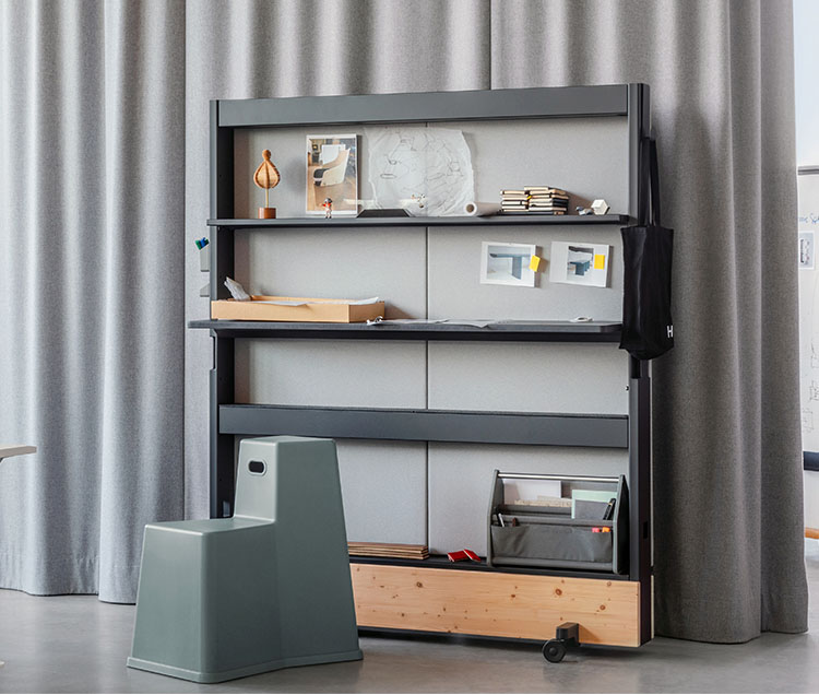 dancing_wall_750_0001_6240776_dancing_wall_workshelf_0036-_master_1