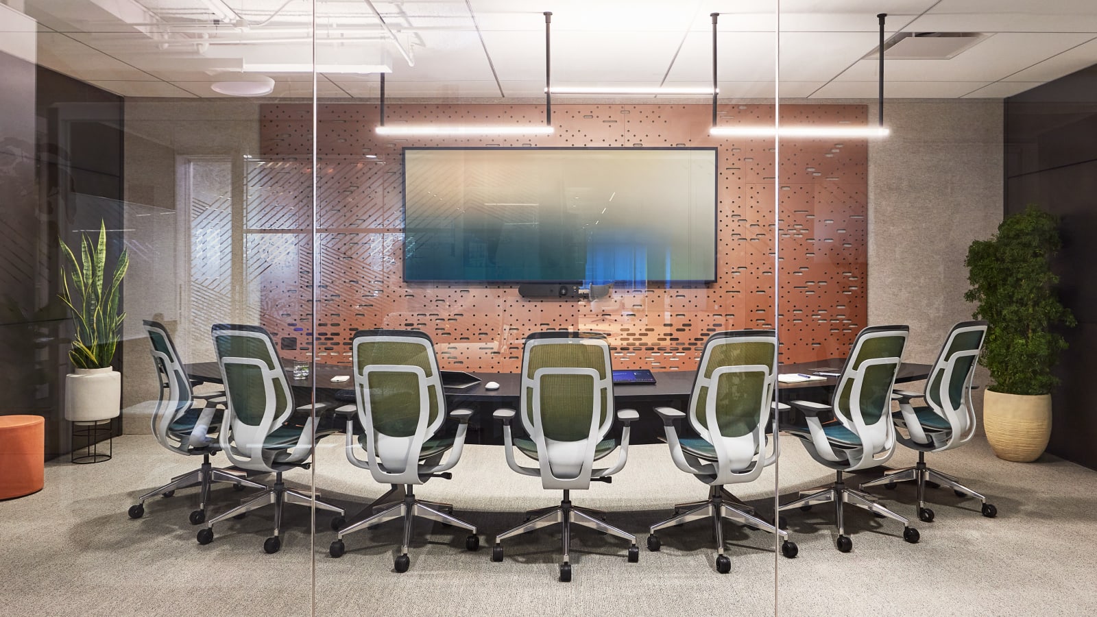 steelcase-front-row-konferenzraum