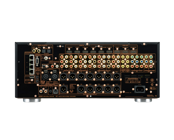 Rückansicht des Marantz 17 XLR mit den verschiedenen Buchsen