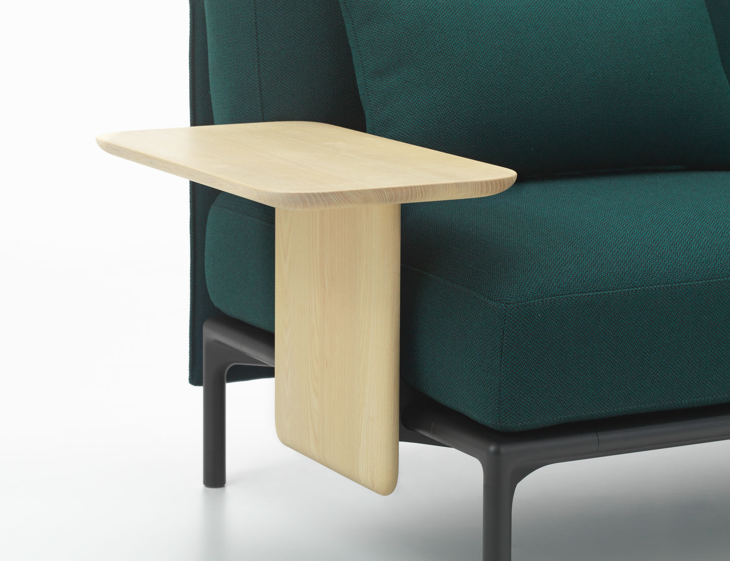 Vitra Anagram Club Anstecktisch in Esche